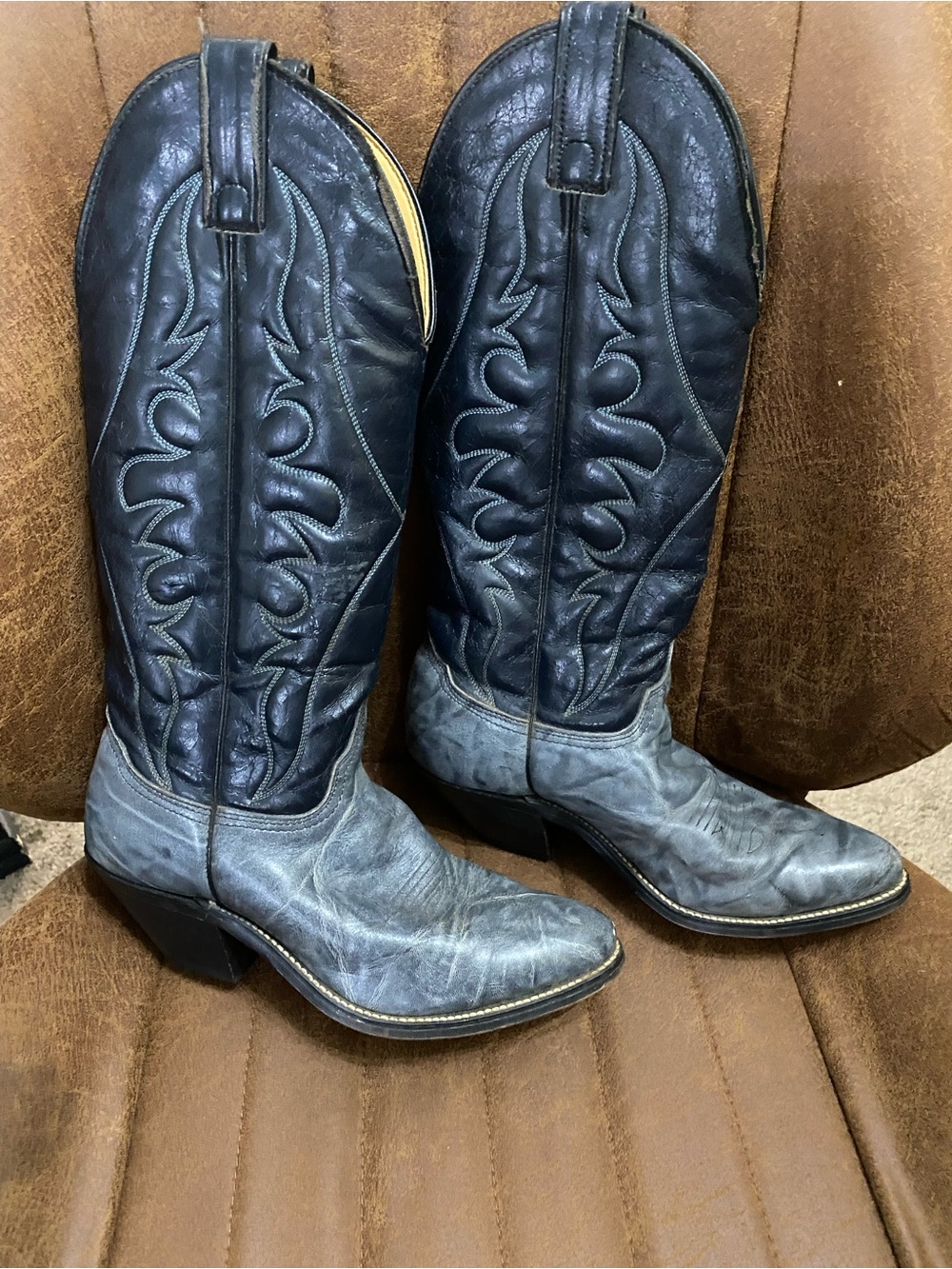 Women's Vintage Black and Gray Leather Western Cowboy Boots